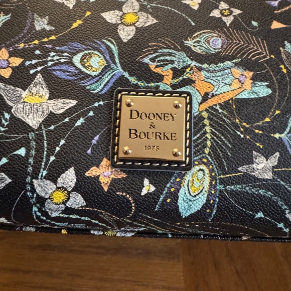 Disney Dooney & Bourke Aladdin 30th Anniversary Jasmine Satchel Handbag Bag NWT - Picture 2 of 8